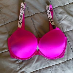 Brand new Victoria secret very sexy push-up